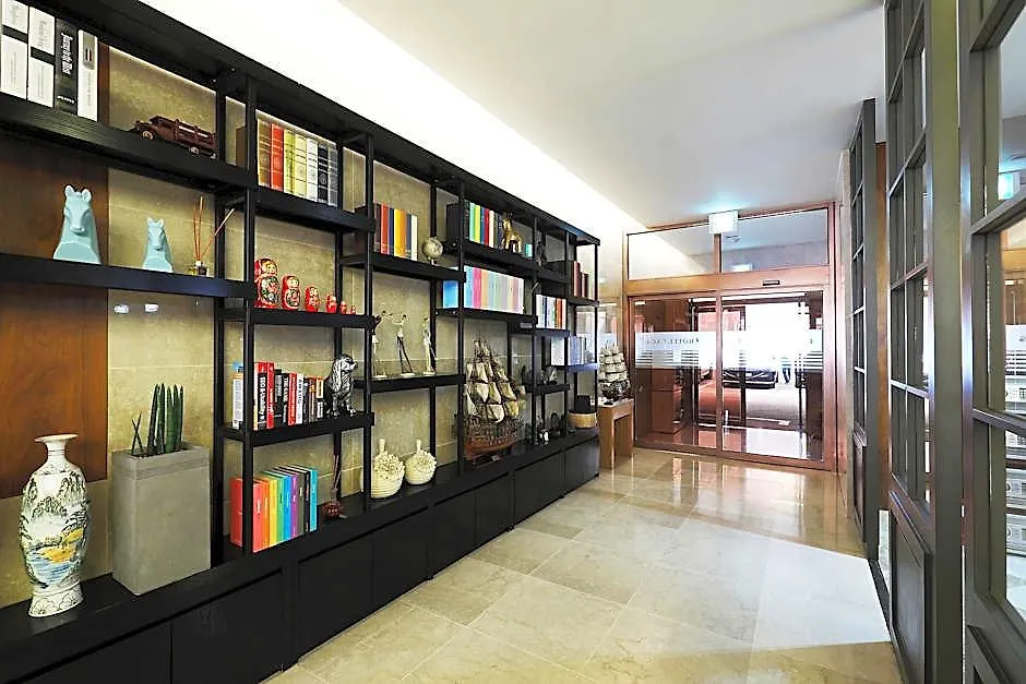 Hotel Cacao 인천 3*,
