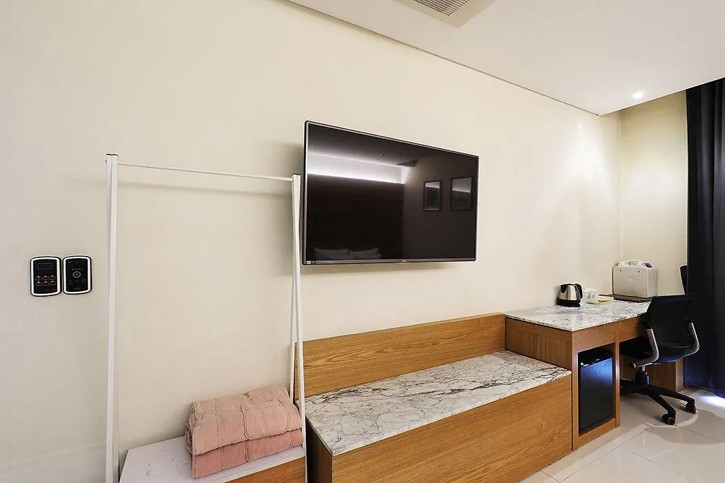 Hotel Cacao 인천 3*,