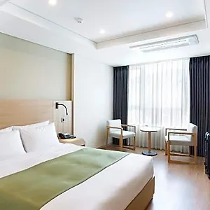 https://crown-harbor.hotelsinbusan.com